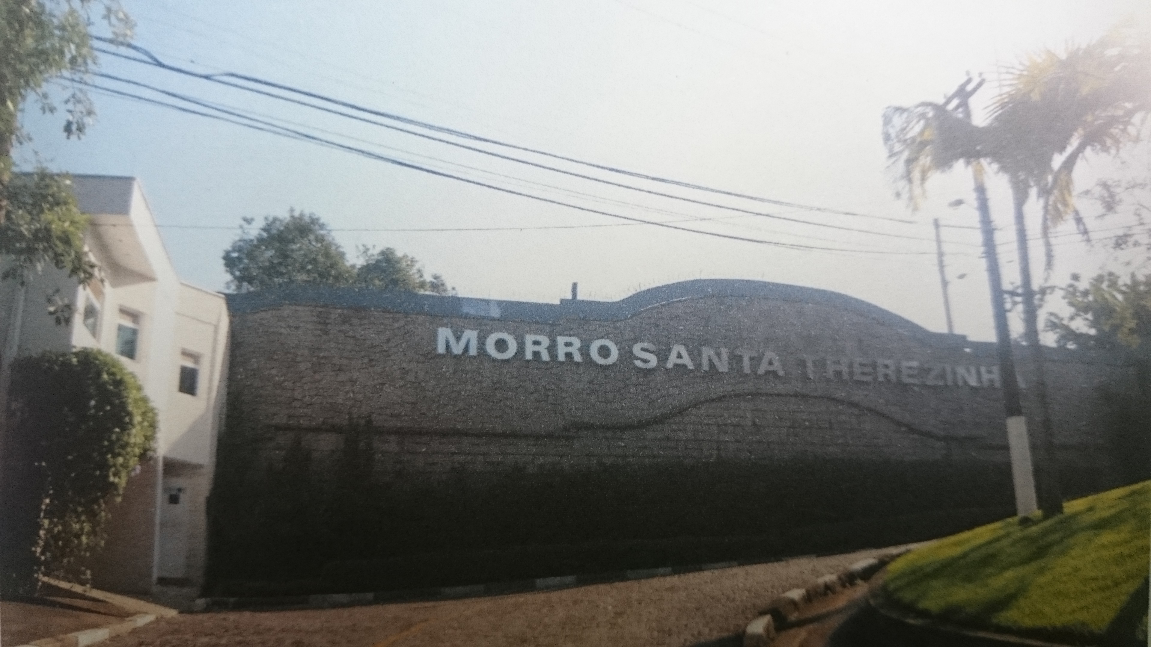Terreno c/ 1.967,61m² - Morro Santa Terezinha - Santos/SP