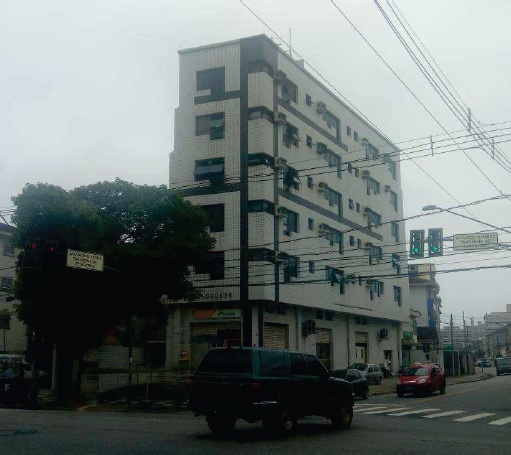 Direitos - Sala c/ área útil de 49m² situado a Av. Pedro Lessa - Embaré - Santos/SP
