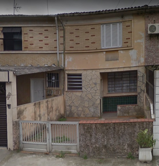 Sobrado 2 dorms c/ área construída de 116m² situado a Rua Euzébio de Queiros - Macuco - Santos/SP
