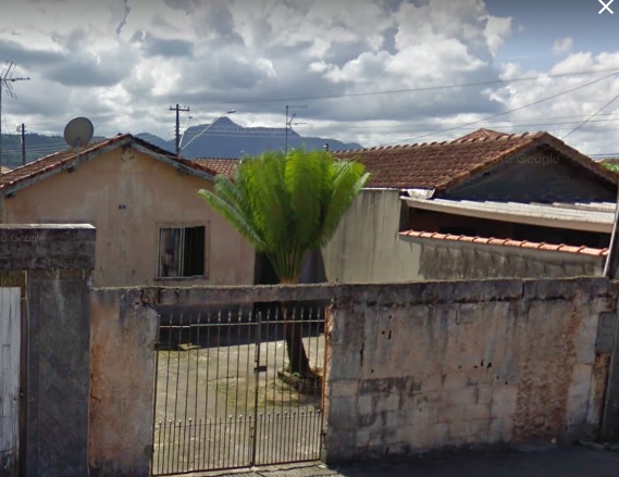 Casa c/ área de 161m² situada a Rua das Cerejeiras - Jd. Samambaia - Praia Grande/SP