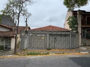 Um prédio e respectivo terreno situado a Alameda Guaicanas - São Paulo/SP