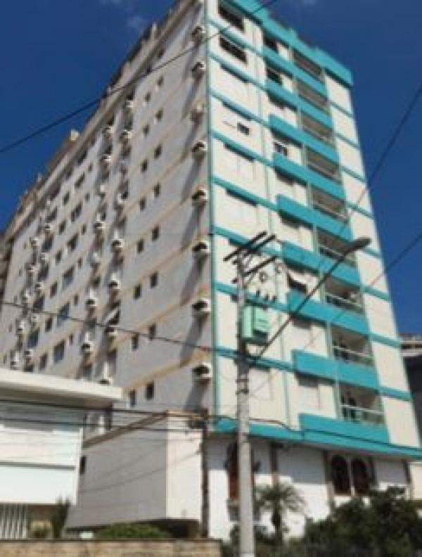 Apart. duplex c/ 4 dorms. e área útil de 361,72m² na Rua Egydio Martins em Santos