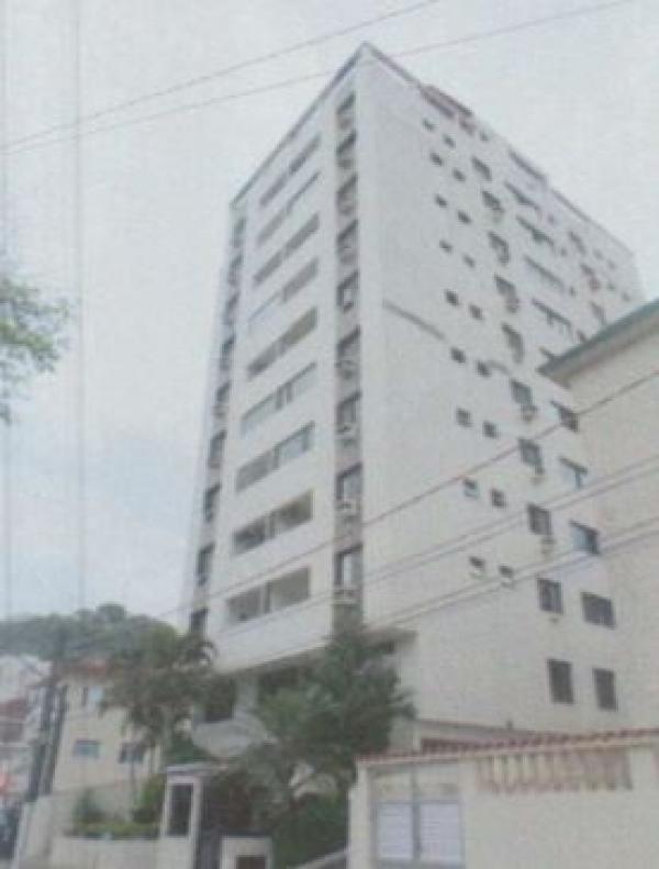 Apart. c/ área útil de 91,90 m² situado na Rua Alberto Veiga em Santos/SP