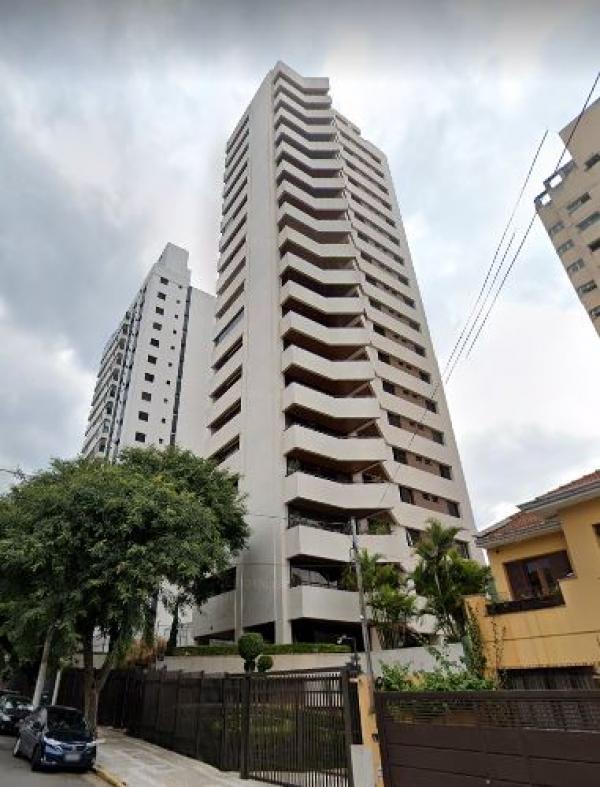 Apart. c/ área útil de 169,80 m² situado na Rua Espirito Santo, Aclimação, São Paulo/SP