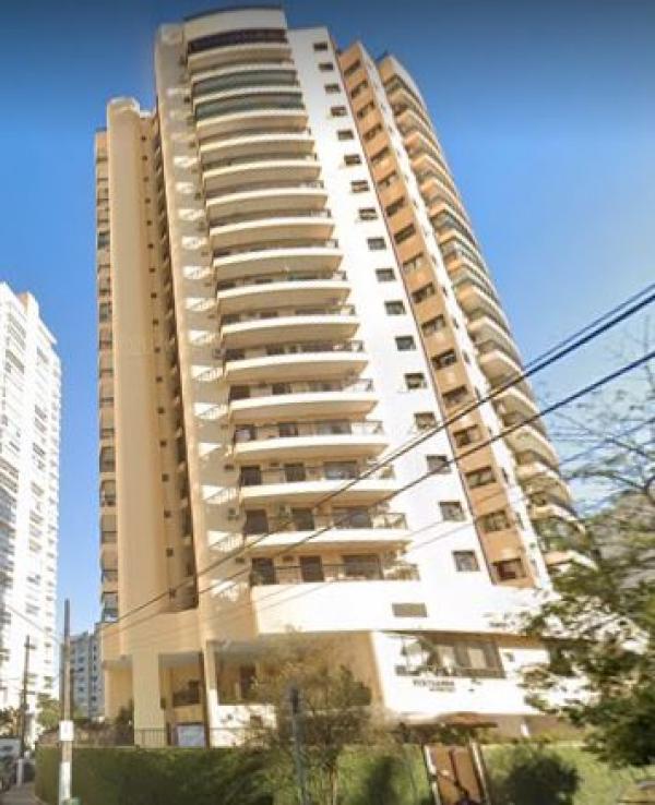 Apart. duplex c/ área útil de 213,8400m² situado na Rua Senador César Lacerda de Vergueiro em Santos/SP