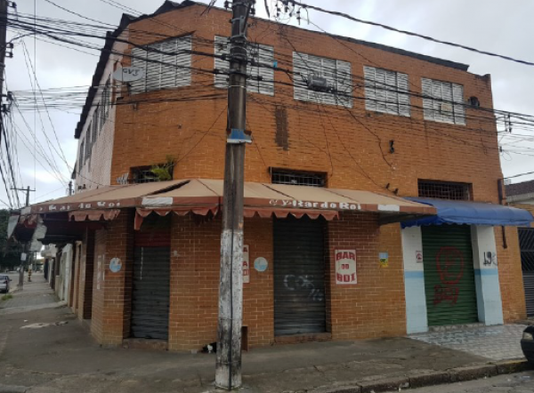 Prédio comercial situado na Rua Aviador Ribeiro Junior em São Vicente/SP