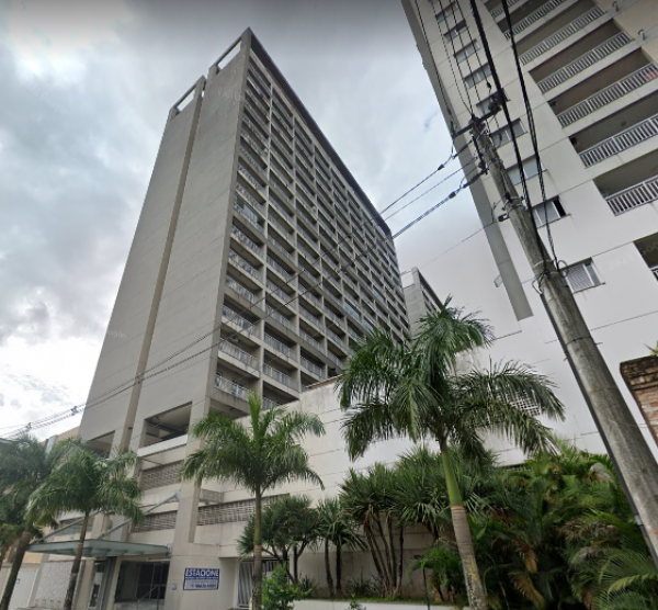 Sala comercial c/ área privativa de 41,020m² situada na Rua Campos Mello em Santos/SP