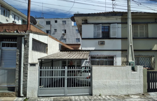 DIREITOS - Sobrado c/ 3 dorms. situado na Rua Osias Isidoro dos Santos