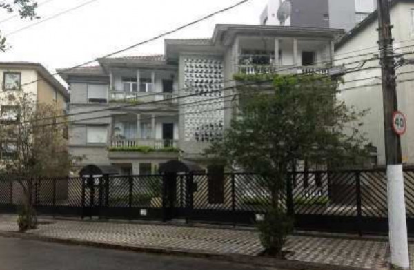 NUA PROPRIEDADE - Apart. c/ 2 dorms. e área construída de 65,00m² situado na Av. Dr. Moura Ribeiro
