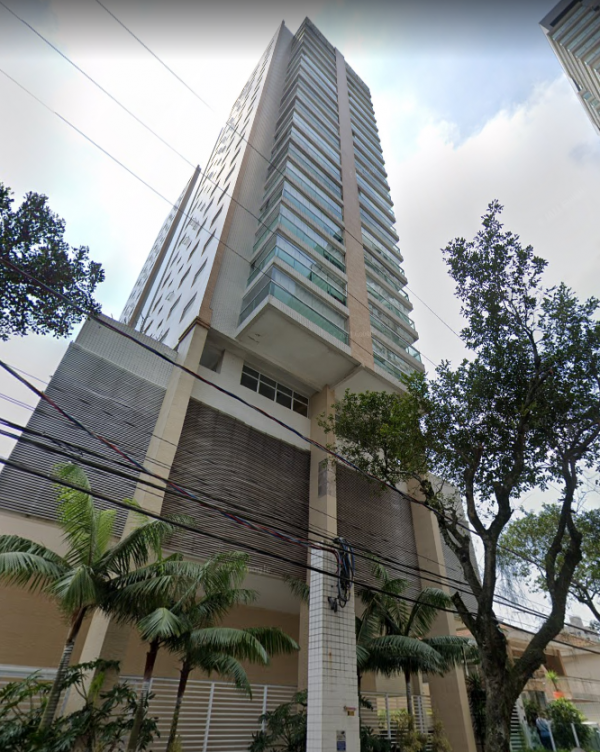 DIREITOS - Apart. c/ área privativa (interna + terraço) de 119,650 m² situado na Rua Dr. Egydio Martins