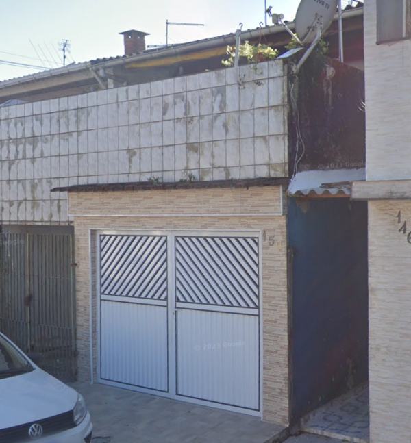 DIREITOS -  Casa c/ 2 dorms. e área construída de 45,4425m² situado na Rua Gaspar Lourenço