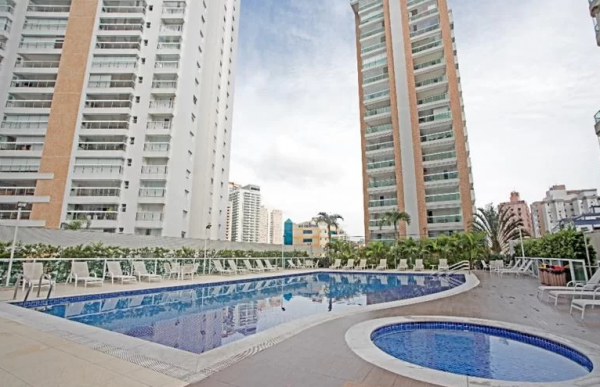 Apart. c/ área privativa total de 148,350 m² situado na Rua Dr. Marcello Ribeiro de Mendonça