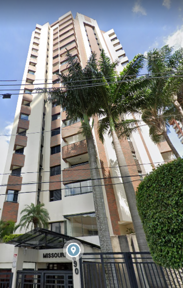 Apart. c/ área privativa de 106,77m² situado na Rua Pedro Pomponazzi - Vila Mariana