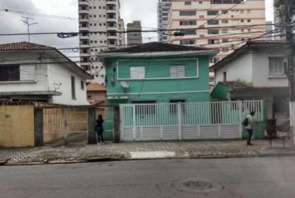 33,33333% do Apart. tipo duplex situado à Rua Aureliano Coutinho - Santos/SP